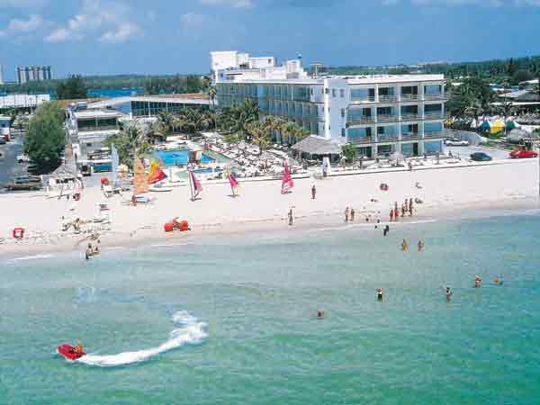 Days Hotel Thunderbird Beach Resort  01.[1]
